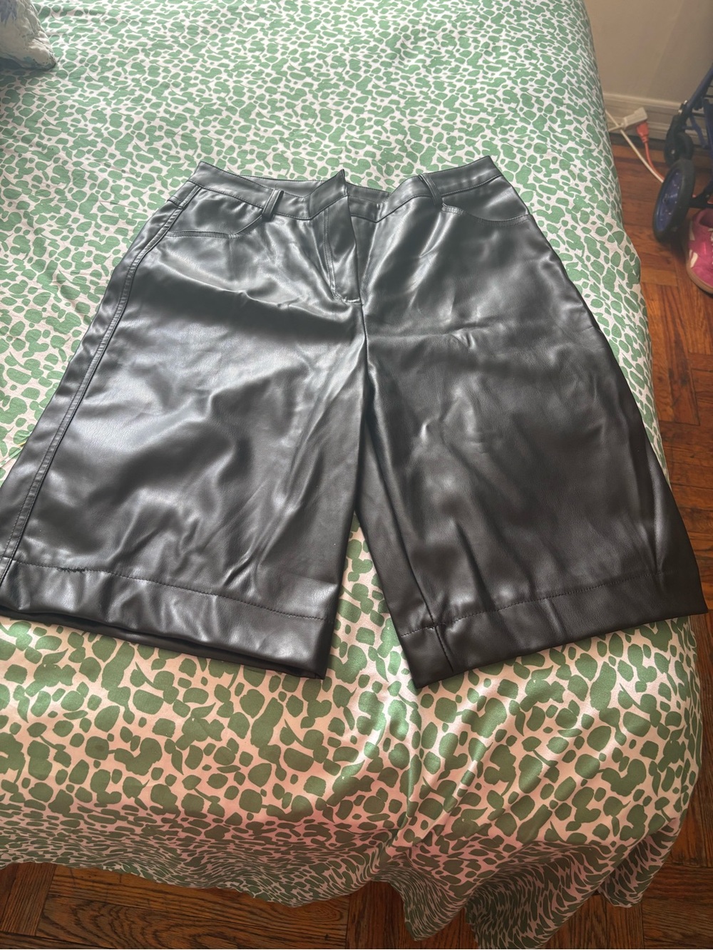 SHEIN Black Faux Leather Bermuda Shorts